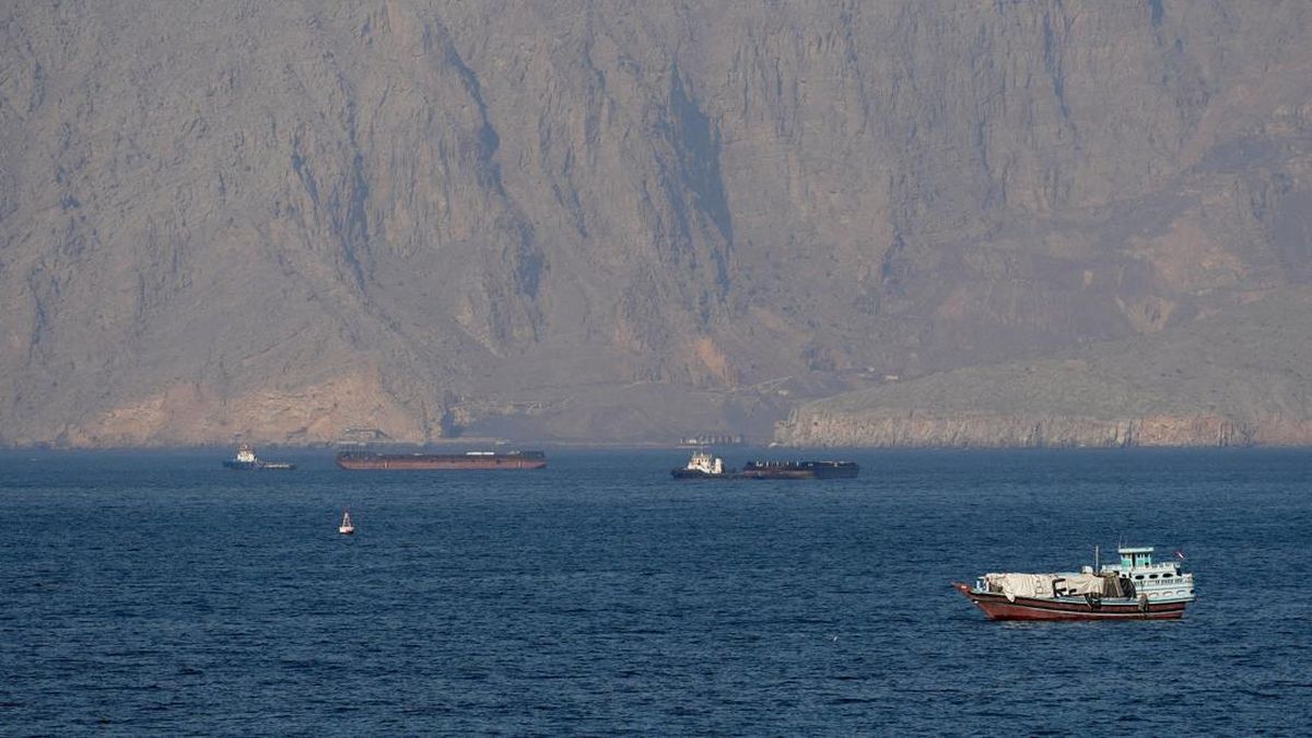Kenapa Iran Menutup Selat Hormuz